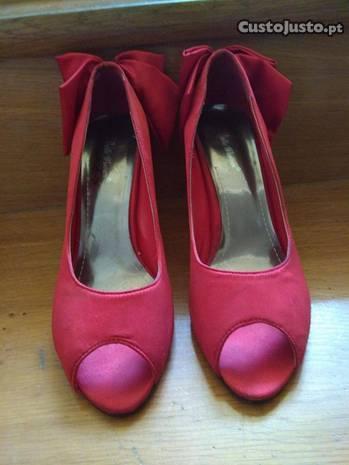 Sapatos vermelhos Senhora