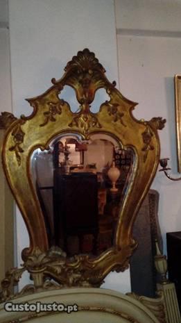 Espelho em forma de coraçao em talha antigo 50cm
