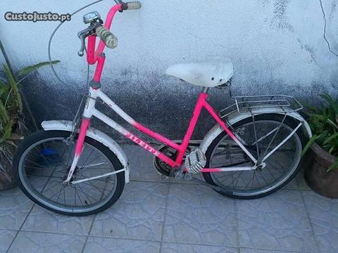 Bicicleta antiga