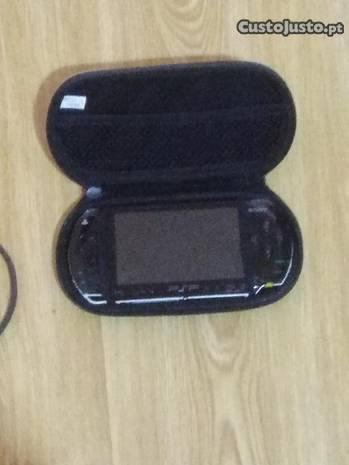 PSP Sony 1004+ jogos+ carregador+ capa de proteção