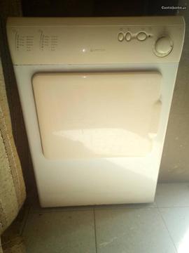 Maquina de secar roupa