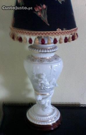 Candeeiro louça italiana Capodimonte