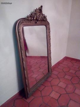 Espelho grande dourado