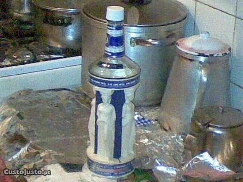 Vodka OUZO Dry Produto da Grecia