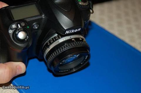 Nikon D50 + lente NIKKOR 50mm Séri E 1:1.8 Pancake