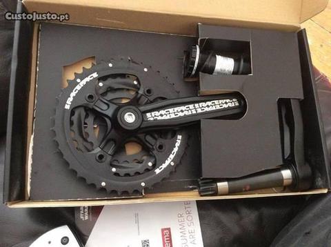 Pedaleiro Race Face 10V (24/32/42) - NOVO!