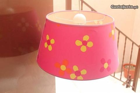 Candeeiro de tecto quarto criança