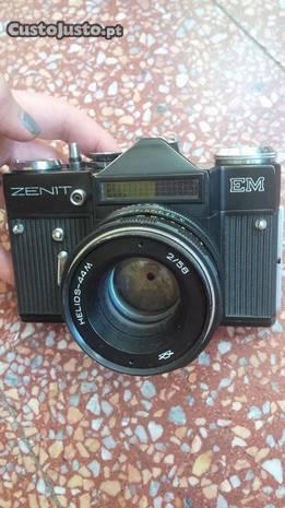 Máquina fotográfica Zenit EM - Made in USSR