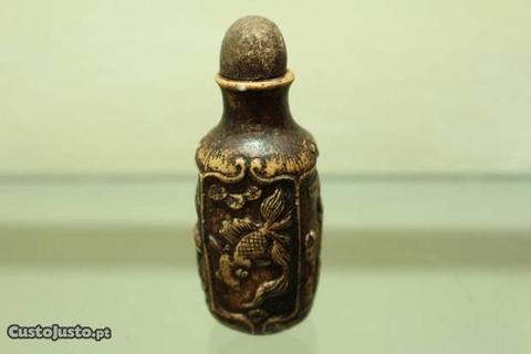 Snuff Bottle em Pedra Chinesa Animais Esculpid Mão