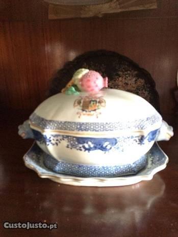 Terrina porcelana réplica da Companhia das índias