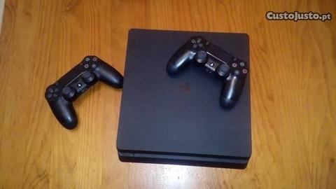 Playstation 4 500GB + 2 comandos + 3 jogos