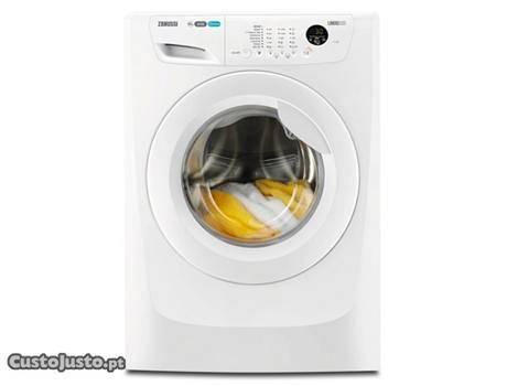 Máquina de Lavar Roupa ZANUSSI ZWF01483W