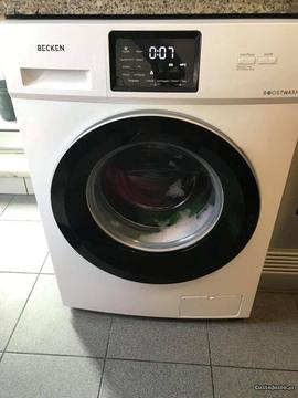 Máquina de lavar nova