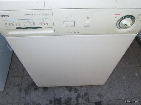 Maquina secar roupa C/GARANTIA escrita Zanussi