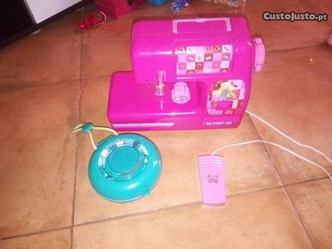 Máquina Costura Barbie + kit de costura