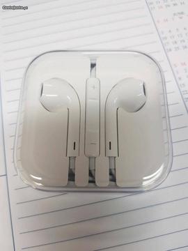Apple earpods novos