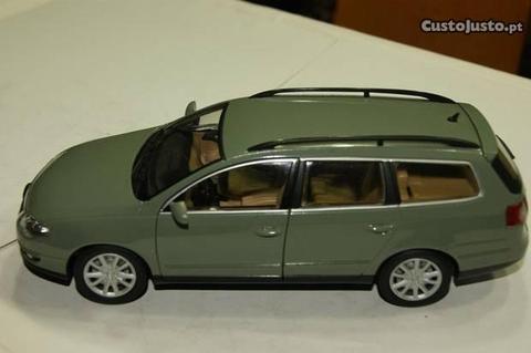 Miniatura Die-cast - VW Passat Variante