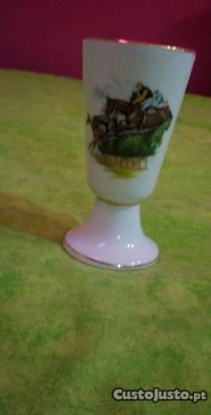 Copo salto cavalos porcelana fina e ouro Traditiun