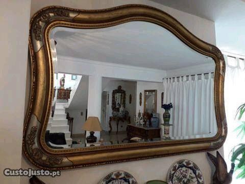 Espelho Antigo Biselado Talha Dourada de Época