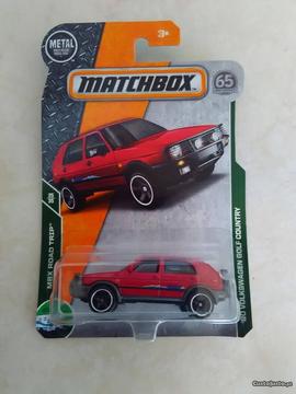 Volkswagen Golf Country Vermelho Matchbox