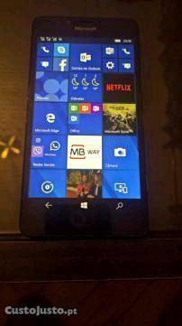 Microsoft Lumia 950 Ds com kit continuum e teclado
