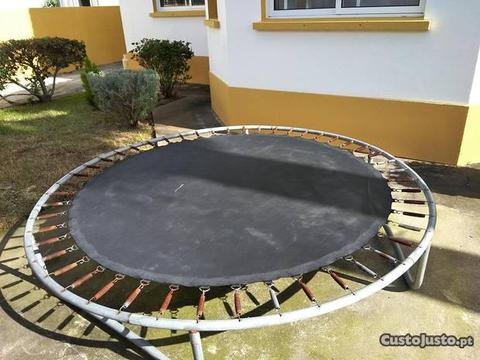 trampolim usado