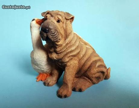 Figura Cão Shar Pei e Ganso - Castagna