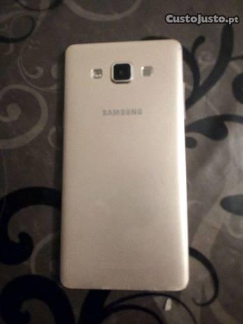 Samsung Galaxy A5 dourado avariado