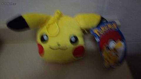 Porta-moedas/porta-chaves do pikachu