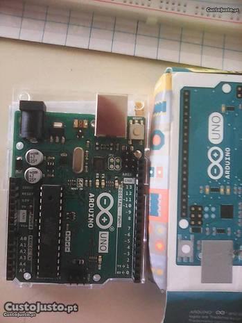 Arduino Uno R3 original novo + breadbord