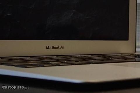 Apple MacBook Air 13' i7-2,2GHz 8GB 256GB