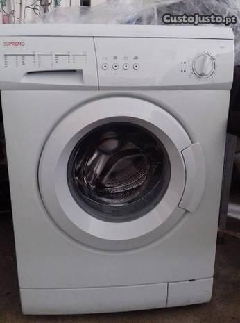 Máquina de secar roupa e Máquina de lavar roupa