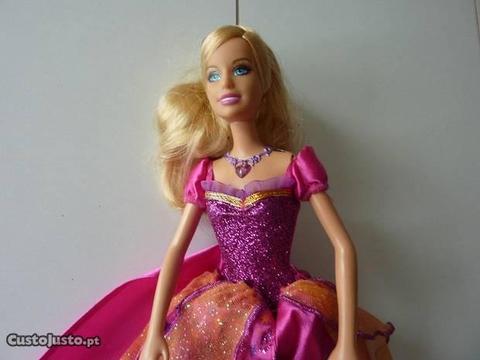 Boneca Barbie vestido rosa (ctt grátis)