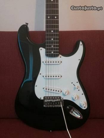 Fender Squier Special Edition Strat Guitarra