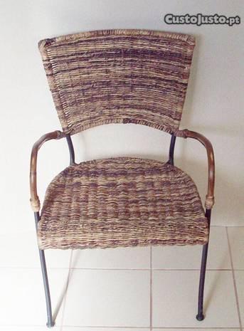 Cadeira em Ferro Preto Corda e Bambu