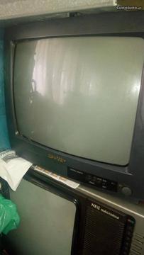 TV Sharp 37cm
