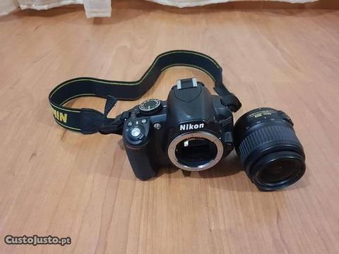 Nikon D3100 Seminova