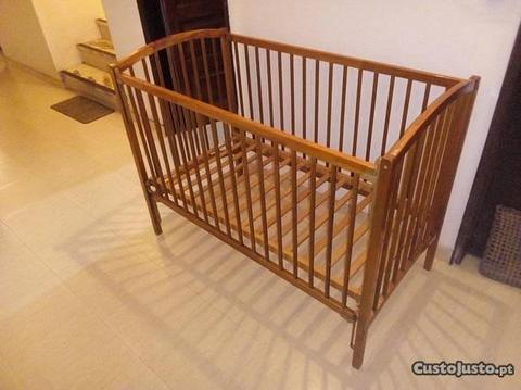 Cama de bebé com colchão baratinha
