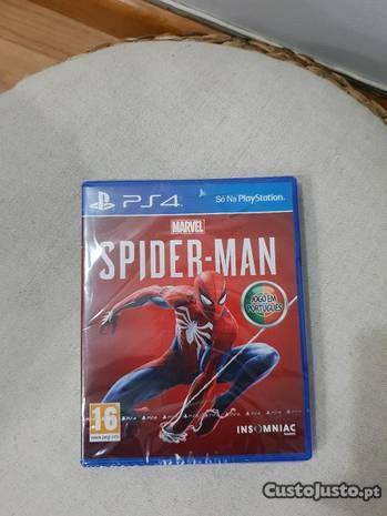 Jogo PS4 spider man NOVO e 2 jogos ps3