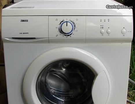 Máquina de Lavar Roupa Zanussi