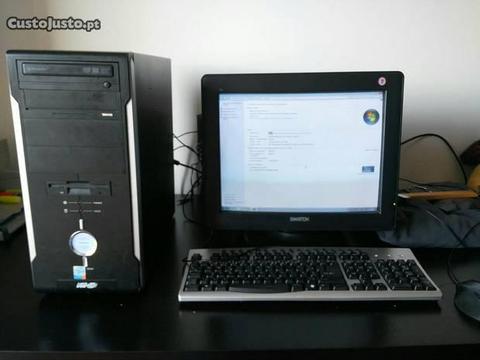 Computador + monitor