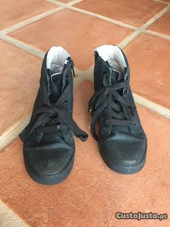 sapatos pretos 29