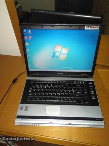 Portátil Toshiba satélite m70 win7