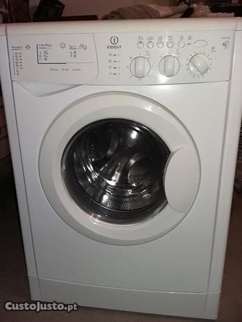 Maquina de lavar / secar Roupa