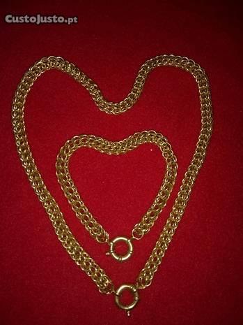 Conjunto de colar e pulseira ouro 18k