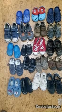 19 pares de sapatos para Bebé e criança