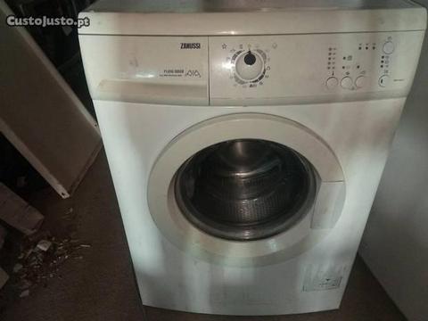 Maquina Lav Roupa Zanussi Md. ZWH6100P Só Peças