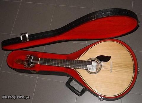Guitarra de fado portuguesa modelo Coimbra