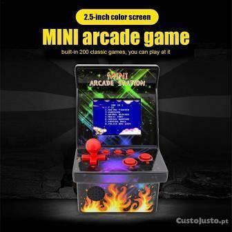 Mini consola arcade 8 bits com 200 jogos 2.5' TFT
