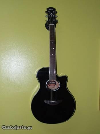Guitarra Eletroacústica Yamaha APX 500 III